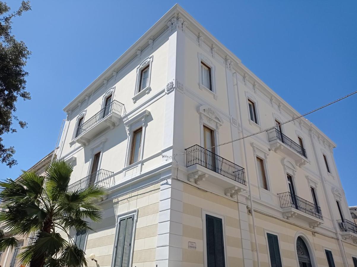 Bed and Breakfast Palazzo Castellano Лечче Экстерьер фото