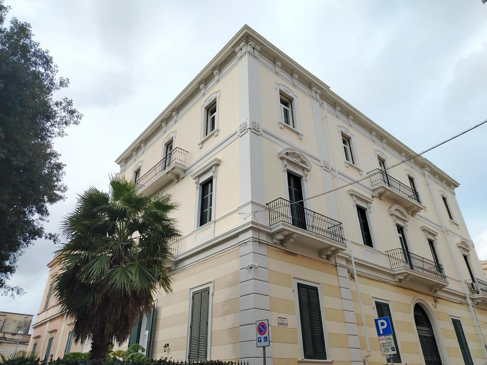 Bed and Breakfast Palazzo Castellano Лечче Экстерьер фото